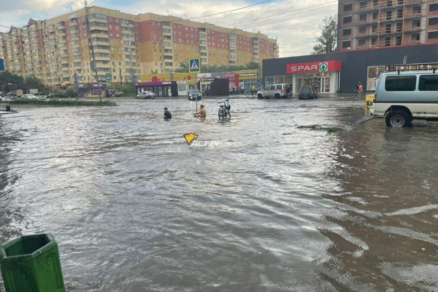 Новосибирск снова затопило после дождя