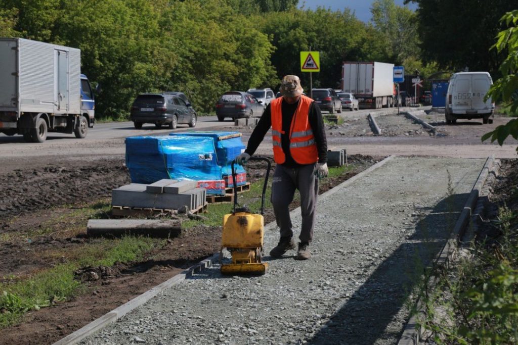 Новорожденный тротуар появится на улице Толмачевской в Новосибирске