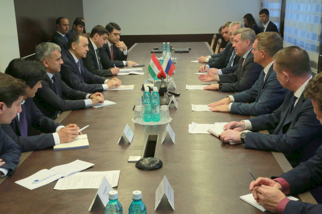 Новосибирск планирует развивать партнерские отношения с Республикой Таджикистан