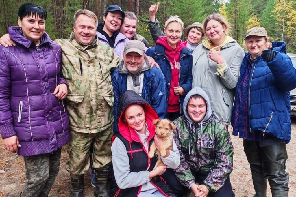 грибники нашли в лесу под Новосибирском брошенного щенка