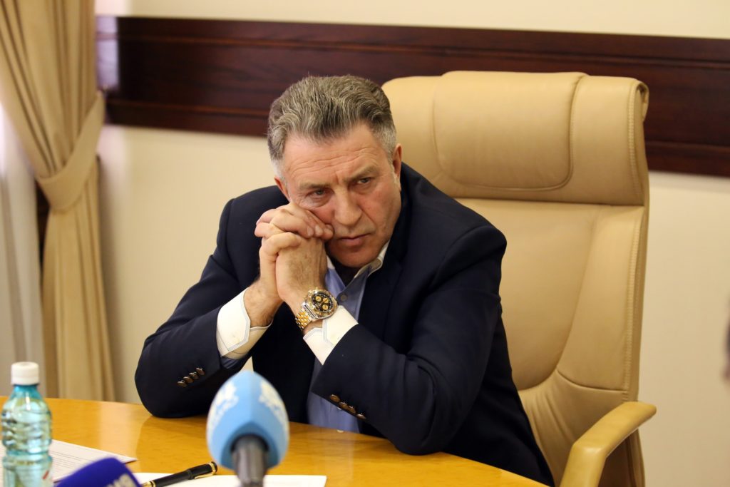 Часы председателя Заксобрания Новосибирской области могут стоить 1,6 млн рублей