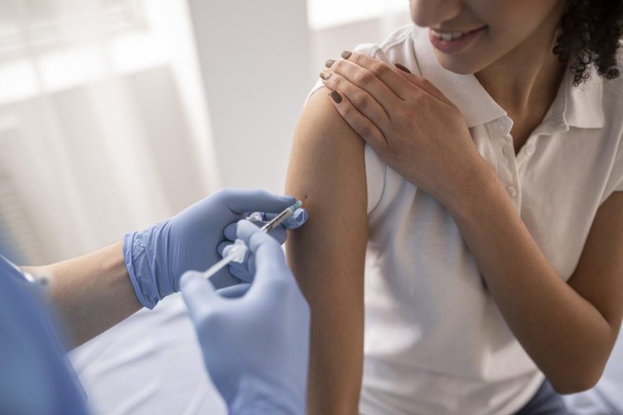 Вакцинация взрослых: что и когда ставить