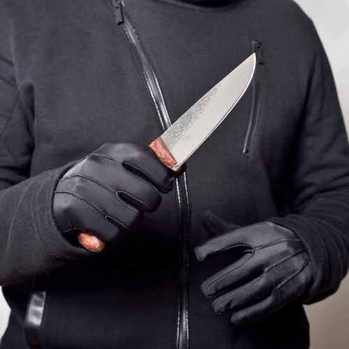 нападение с ножом