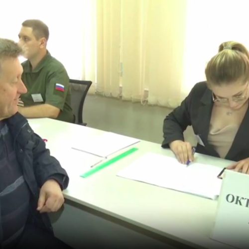 Мэр Новосибирска проголосовал на выборах губернатора