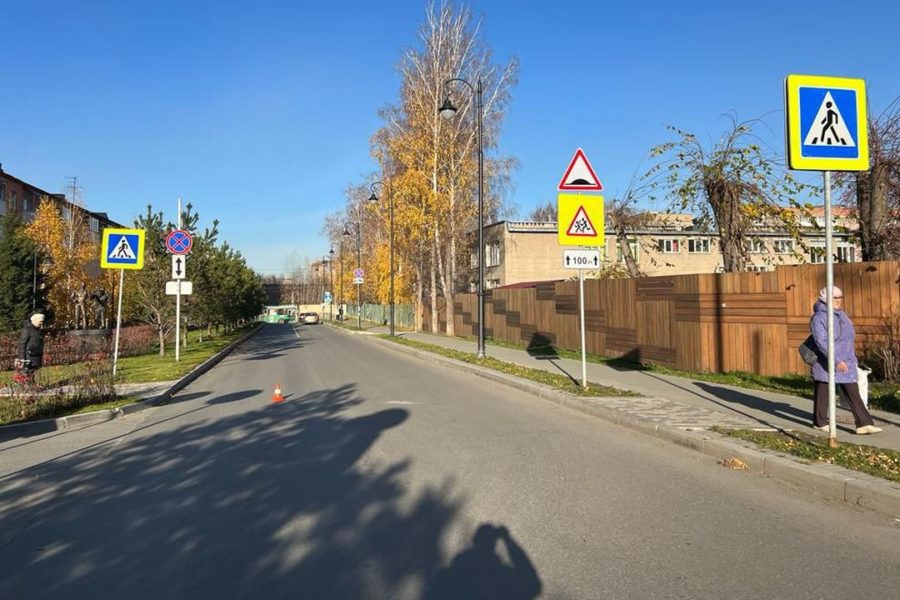 Иномарка сбила 15-летнего подростка в Новосибирске