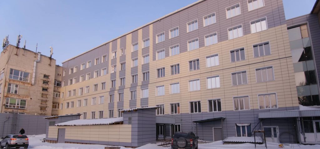 Самый старый медицинский долгострой сдадут в Новосибирске