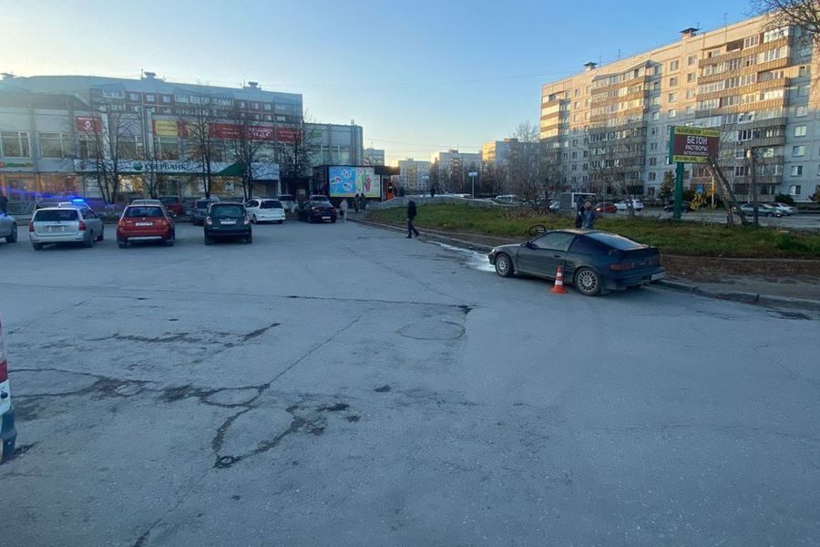 Автомобилист переехал 10-летнюю девочку на парковке в Новосибирске