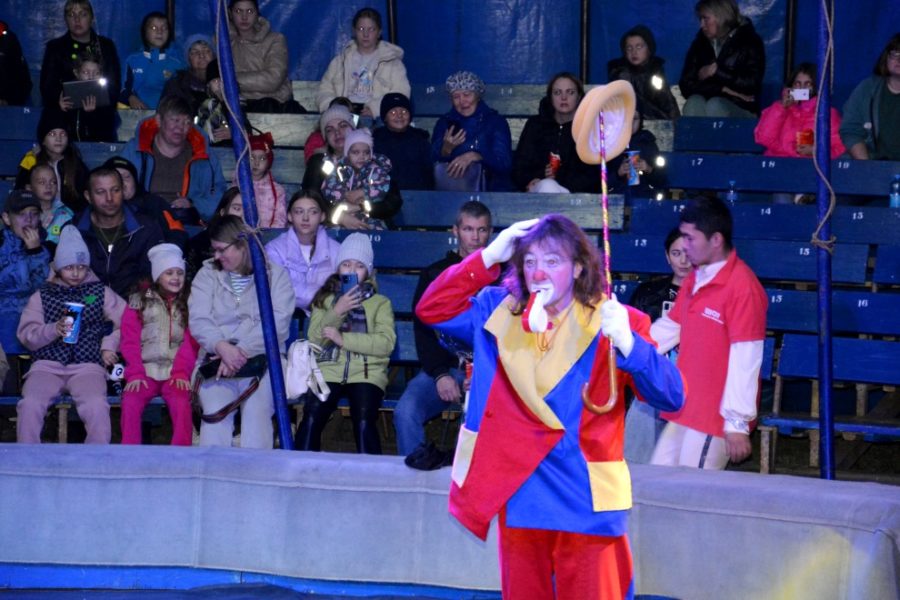 Клоун из Новосибирска 33 года веселит своих зрителей