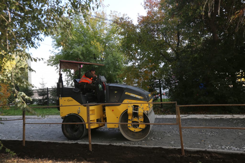 Ремонт тротуаров в Новосибирске подходит к концу