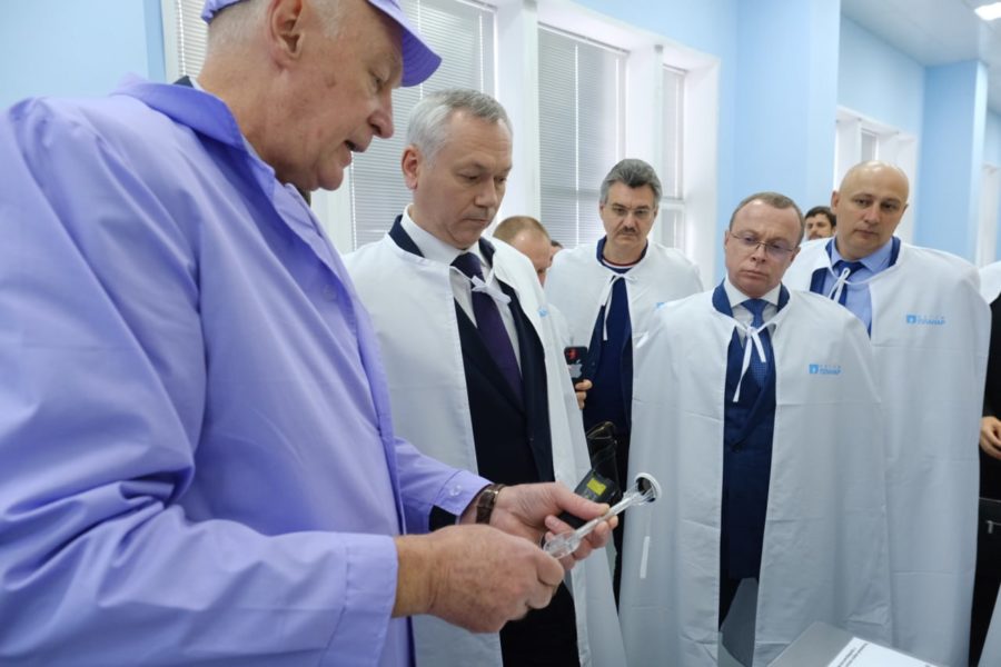 Предприятия Новосибирской области и Республики Беларусь успешно развивают импортозамещение в сфере оптики и микроэлектроники