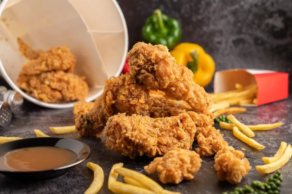 Еще один ресторан KFC поменял вывеску на Rostic’s в Новосибирске