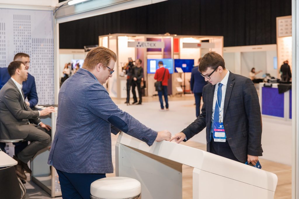 «Ростелеком» представил на ПРОФ-IT российские решения для построения ИТ-инфраструктуры