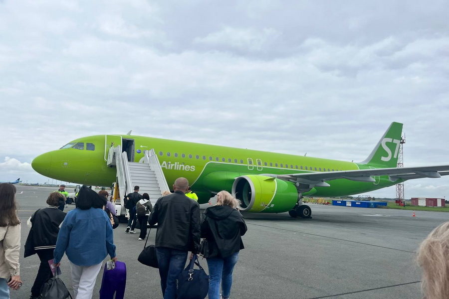 Рейс «Москва - Томск» экстренно приземлился в аэропорту Новосибирска