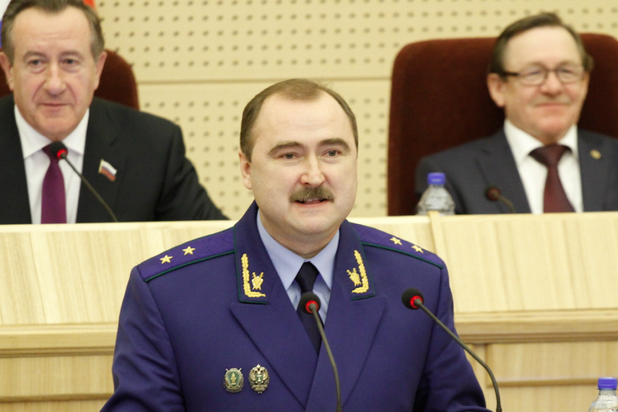 Экс-прокурору Новосибирской области Владимиру Фалилееву стало плохо в зале суда