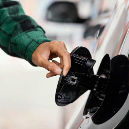 Статистики рассказали об очередном снижении цен на бензин в Новосибирской области