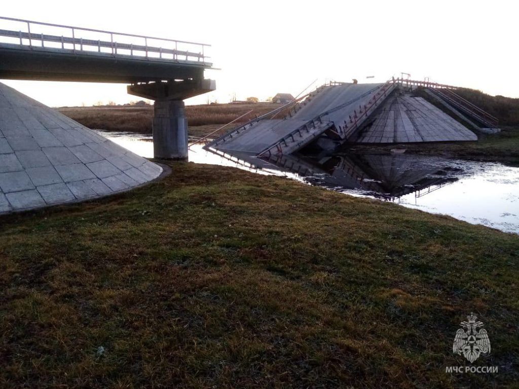 Специалисты предложили меры помощи поселку под Новосибирском, где обрушился мост