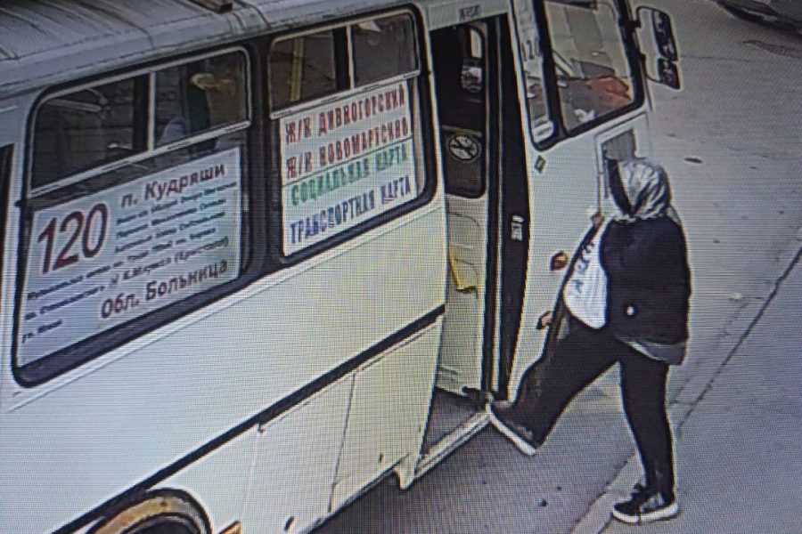 Появилось видео с места преступления под Новосибирском, где школьница порезала одноклассницу