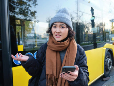 В Новосибирске объявлены аукционы на установку 23 автобусных остановок