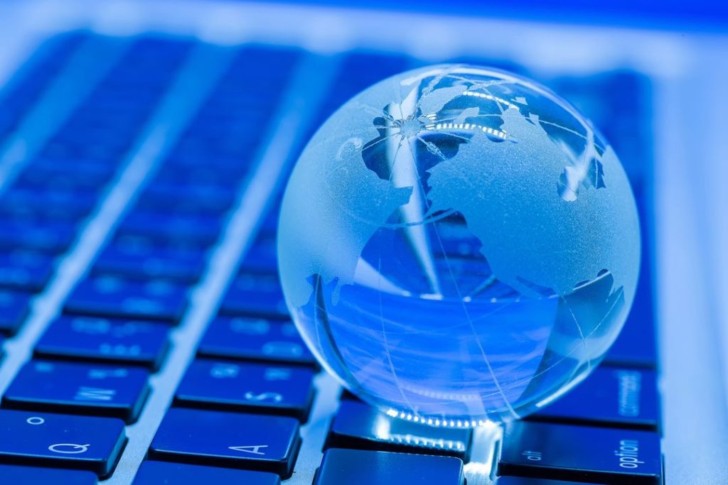 В малые села Новосибирской области пришли сотовая связь и интернет