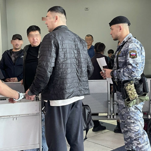 Судебные приставы Новосибирска за неделю выдворили 33 нелегальных мигранта