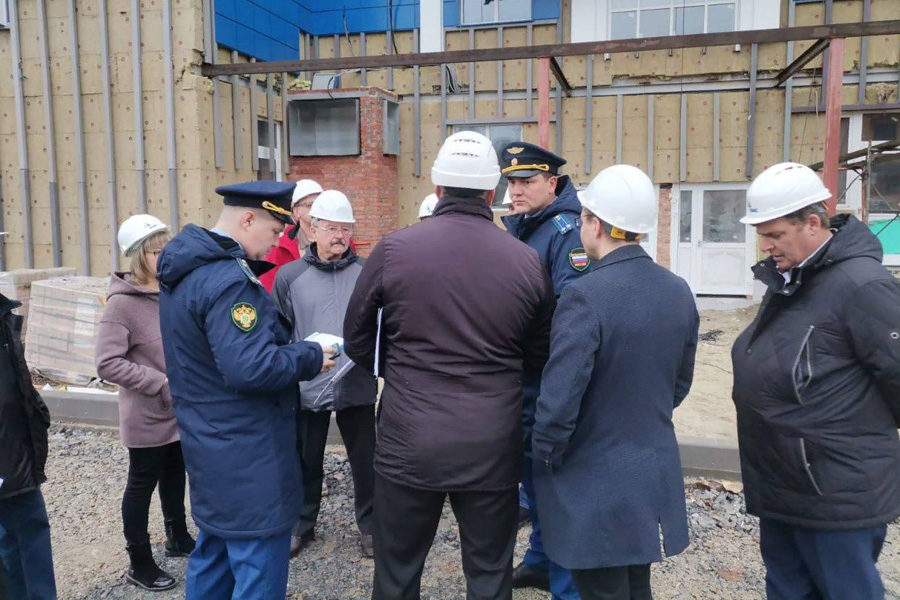 Готовность поликлиники на Ереванской в Новосибирске — 78%