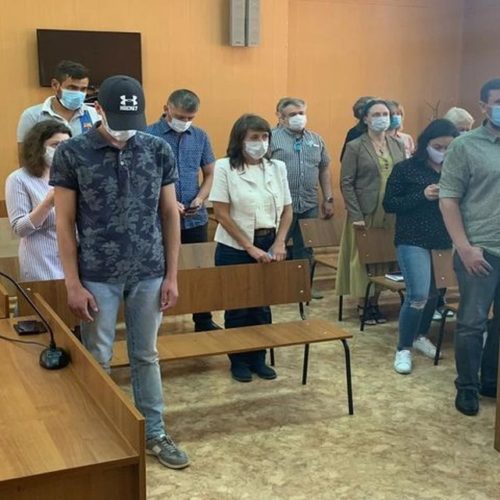 Виновник ДТП, сбивший новосибирского журналиста, вышел на свободу