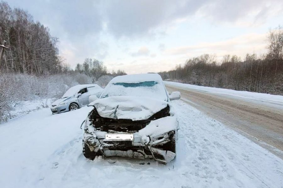 В ДТП на Ленинск-Кузнецкой трассе погибла пассажирка автомобиля