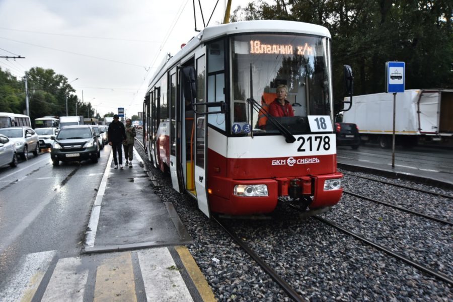 Утром 24 октября в Кировском районе Новосибирска пропали трамваи