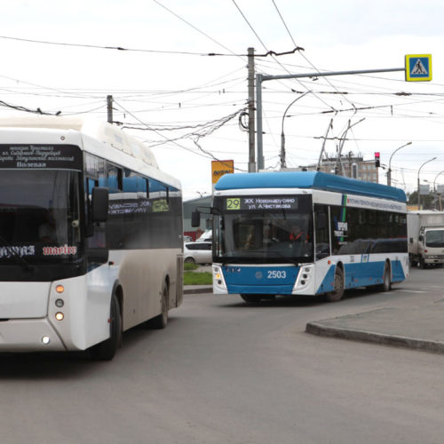 В Новосибирск поступила всего треть контрактных троллейбусов