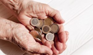 у 40% клиентов пенсионного возраста есть вклад в банке