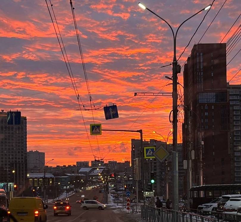 Новосибирцы поделились фотографиями красивого рассвета