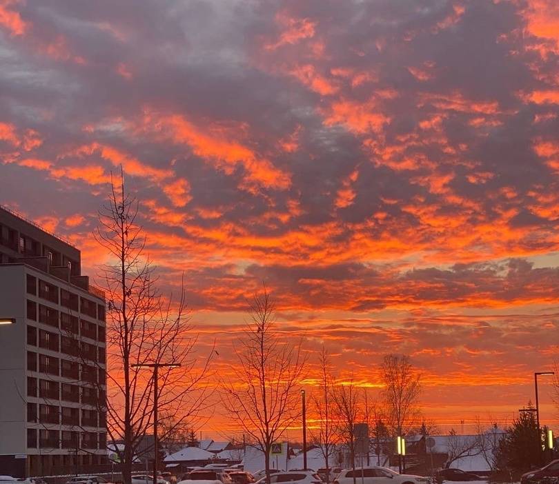 Новосибирцы поделились фотографиями красивого рассвета
