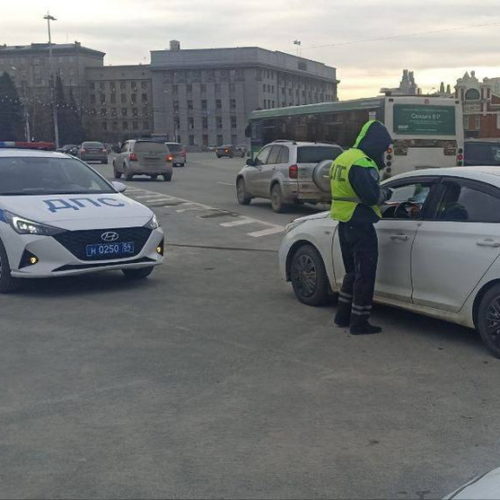 150 таксистов-нелегалов было задержано в Новосибирске