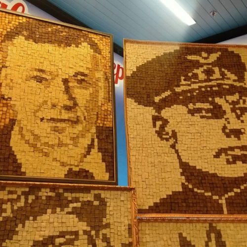 Портрет губернатора из хлеба слепили пекари в Новосибирской области