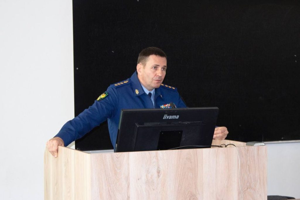 Представитель Генпрокуратуры рассказал о терроризме студентам НГУ