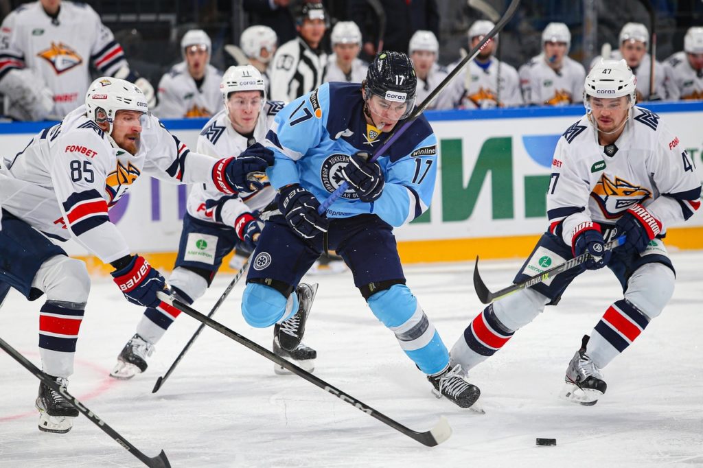 ХК «Сибирь» встретится в гостевом матче с магнитогорским «Металлургом»