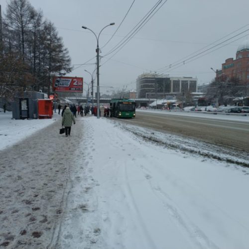 Найдено нарушение в уборке снега с дорог и улиц в Новосибирске
