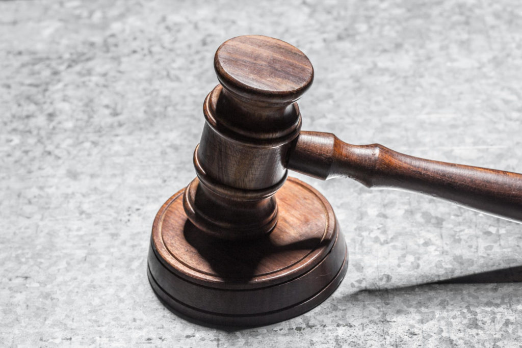 Директора магазина будут судить за продажу осетра в Новосибирске