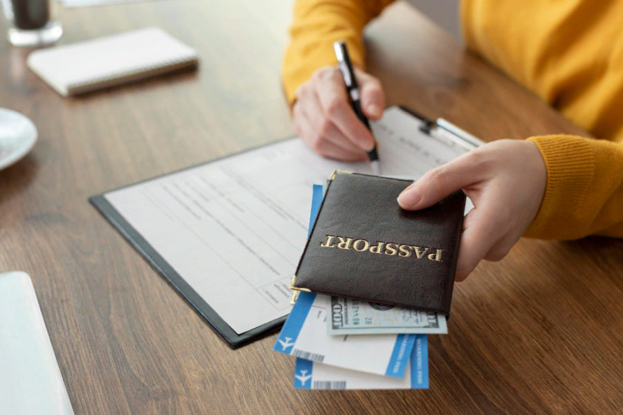 Нелегальные мигранты не смогут открывать банковские счета и заключать брак в России