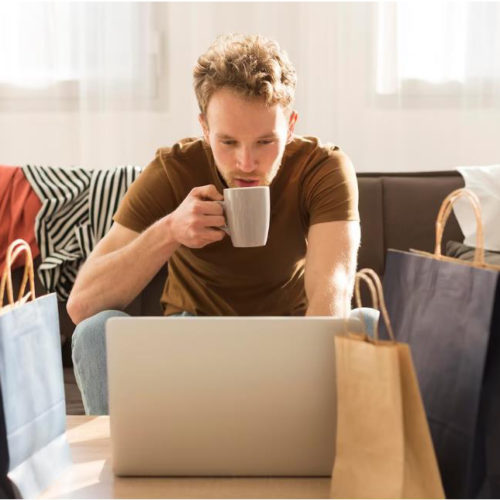 Каждый четвертый россиянин считает чрезмерный онлайн-шоппинг своей пагубной привычкой