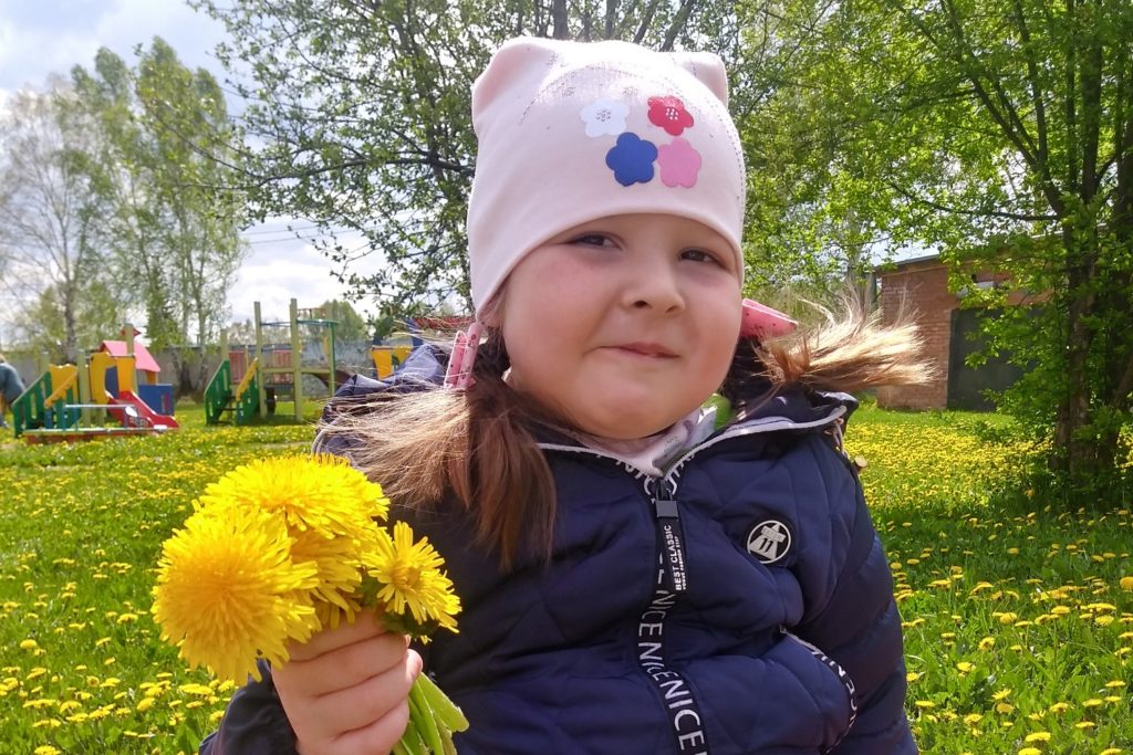 Маленькой Кристине нужна помощь в реабилитации после онкозаболевания