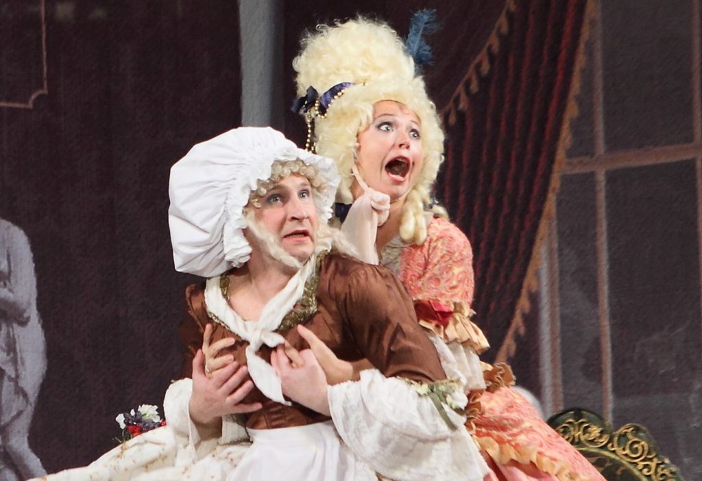 Авантюрная комедия «Дублёры» пройдет в Новосибирске