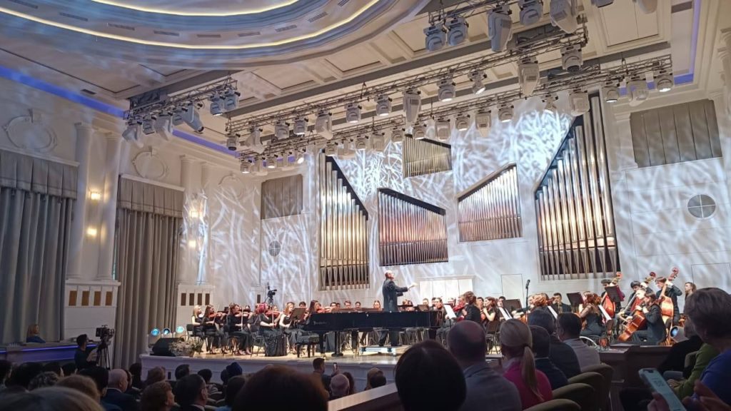 Обновленный зал консерватории открылся в Новосибирске