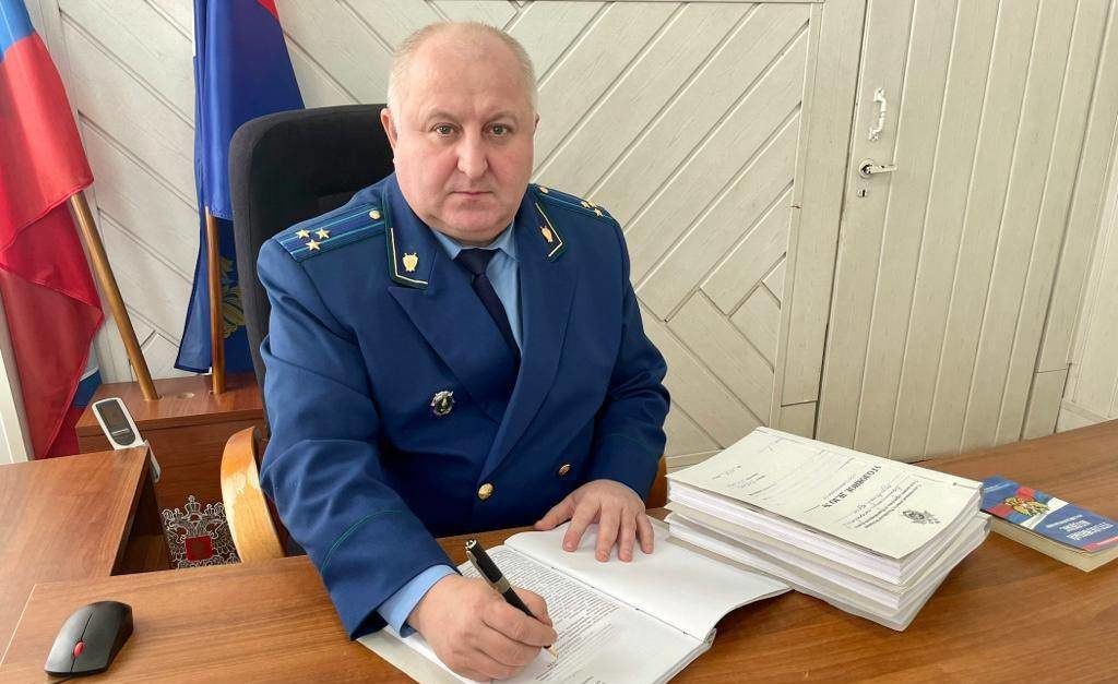 В получении взятки обвиняют сотрудницу медучреждения из Новосибирской области