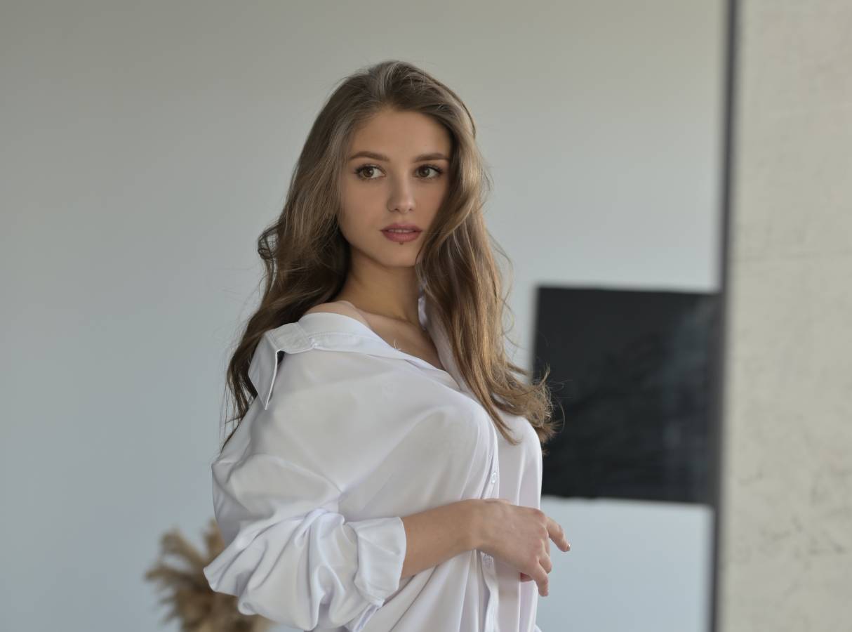 «Люблю мужа и домашнюю жизнь»: Мисс НГУ-2023 разрушила стереотип про умных и красивых и разбила сердца своих поклонников