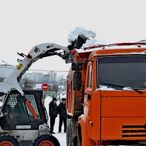 Прокуратура потребует от мэрии Новосибирска привлечь к уборке снега бизнес