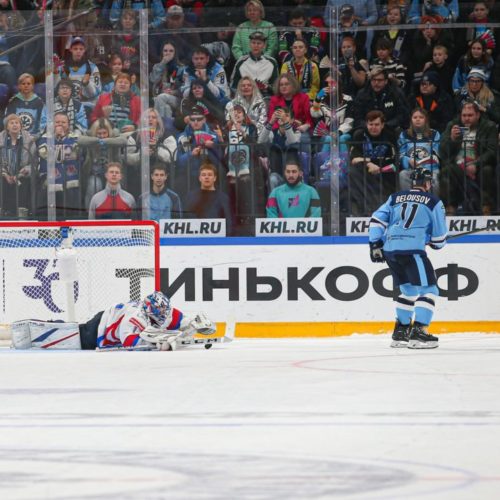 «Сибирь» проиграла домашний хоккейный матч «Ладе»
