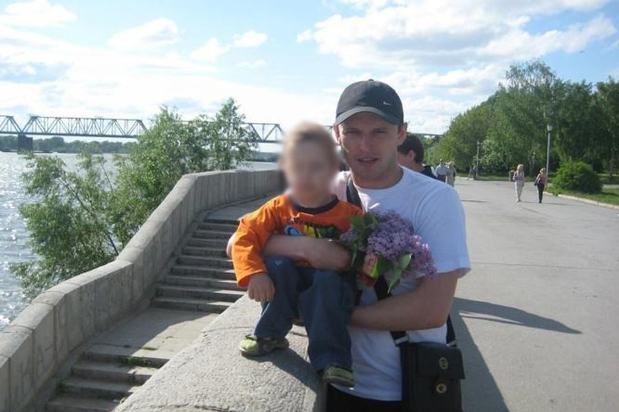 Отец тройняшек задолжал 3 млн рублей алиментов и сбежал из Новосибирска