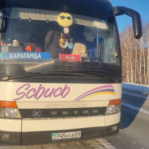 Пассажирский автобус с 18 пассажирами сломался на трассе под Новосибирском