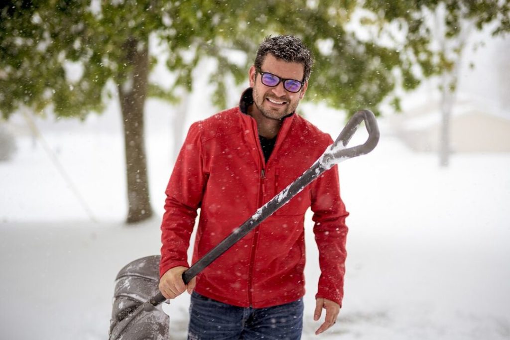 Отца-алиментщика отправят убирать улицы под Новосибирском